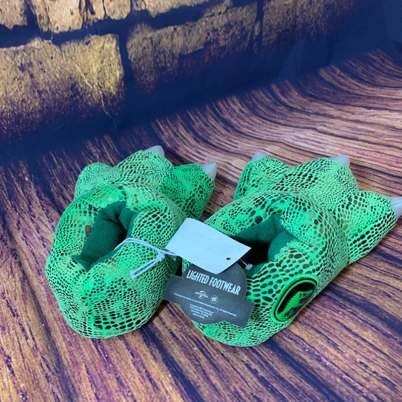 SOLD!!Toddler Boys Light Up Claw Bootie Slippers - Picture 6 of 7